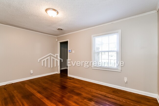 Building Photo - 3651 Wilshire Rd