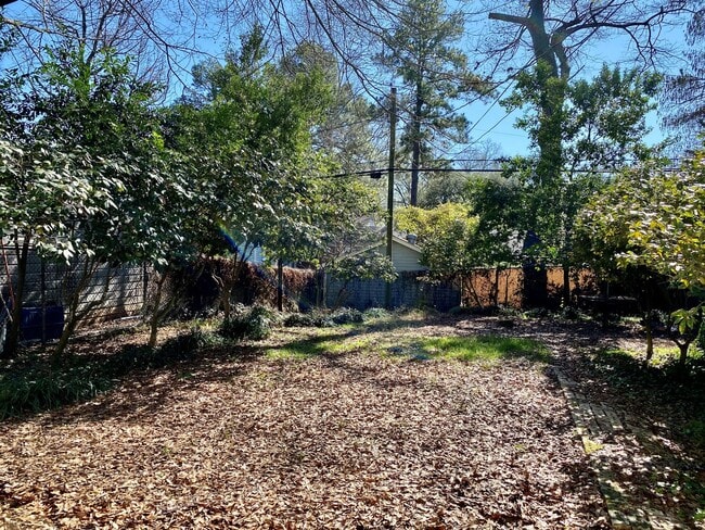 Building Photo - South Highlands Bungalow for Lease | 71104...