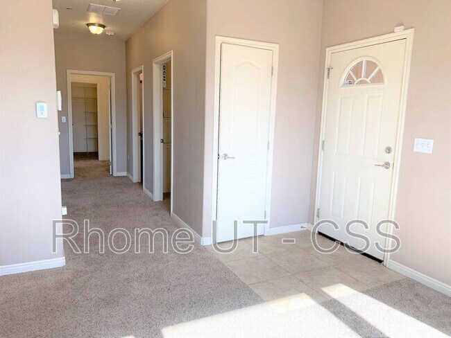 Building Photo - 114 Bella Monte Dr