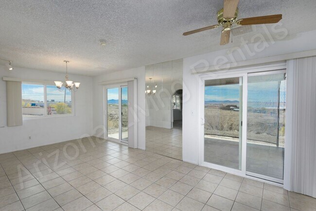 Building Photo - 1265 Bombay Cir