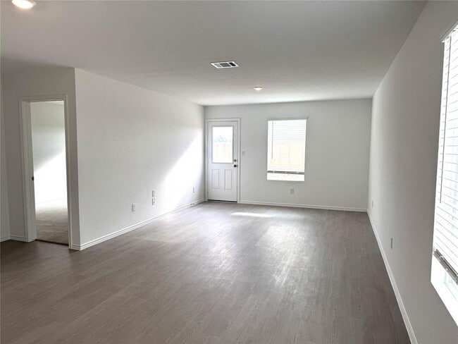 Building Photo - 2306 Dust Devil Dr