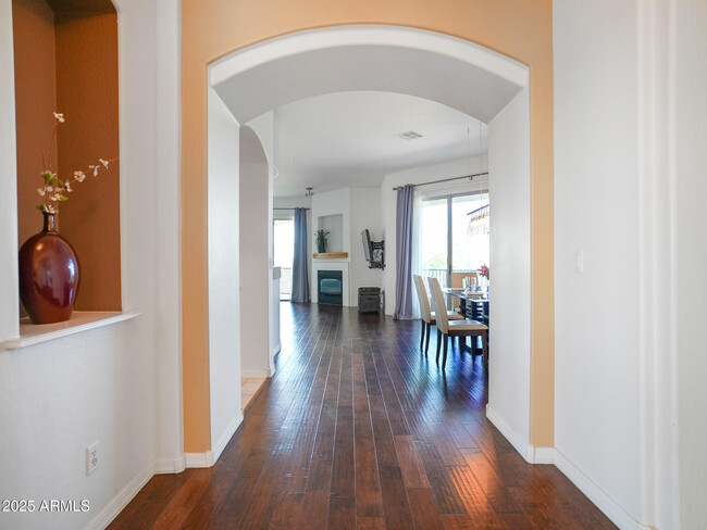 Building Photo - 14850 Grandview Dr