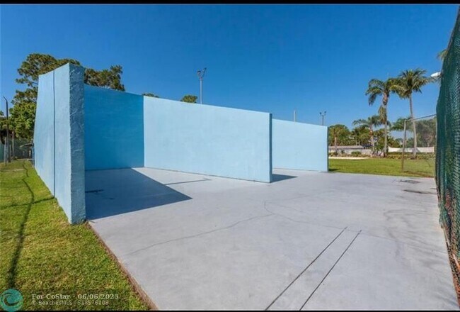 Building Photo - 5836 Rambler Rose Way