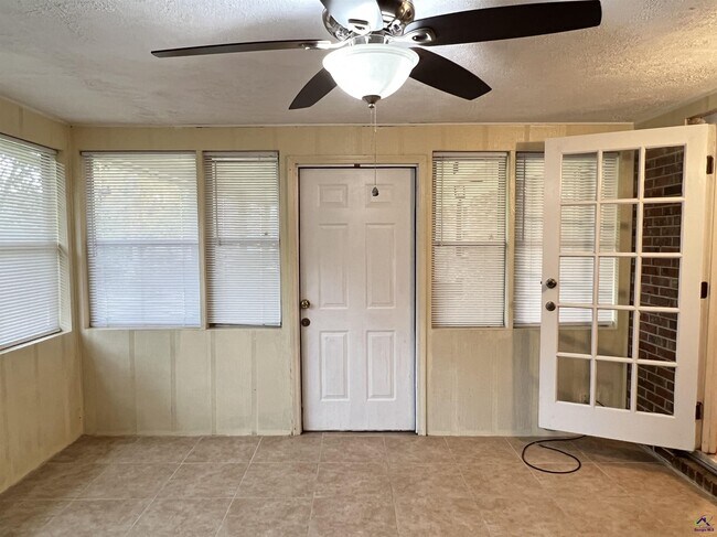 Building Photo - 3700 Dean Dr