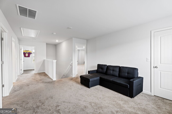 Building Photo - 321 Kirt's Ridge