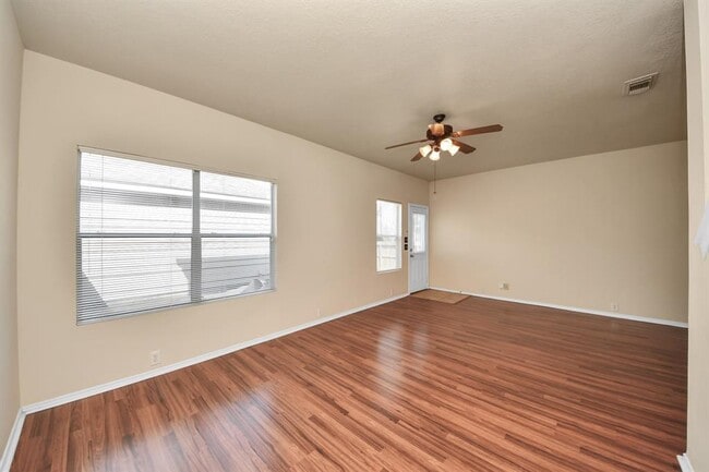 Building Photo - 23859 Pebworth Pl
