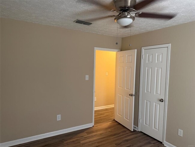Building Photo - 1206 Kingston Green Dr