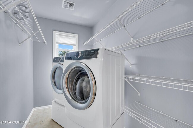 Building Photo - 1562 Priscilla Ct