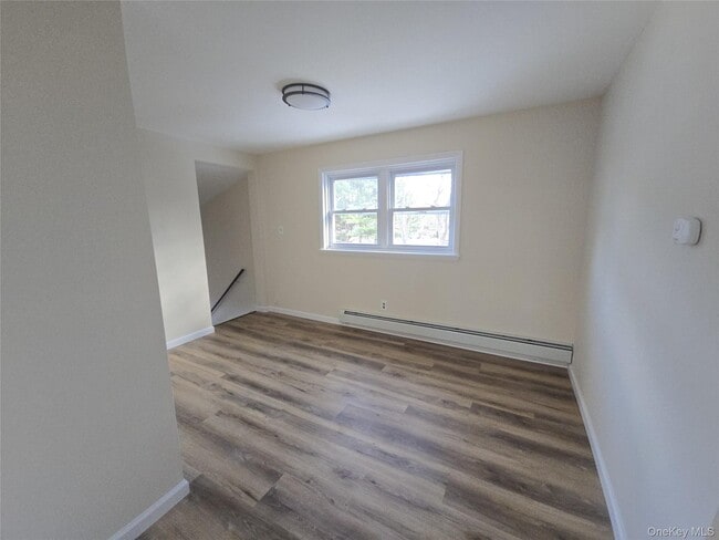 Building Photo - 91 Holloran Rd