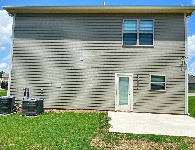 Building Photo - Home in Brookwood... COMING SOON!