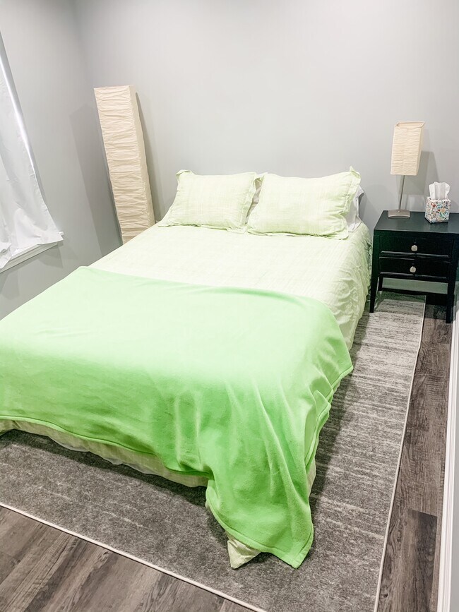 Bedroom - 2525 Central Ave