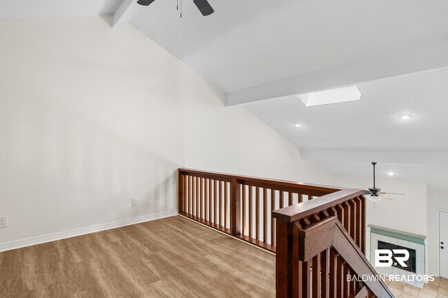 Building Photo - 200 Parma Dr