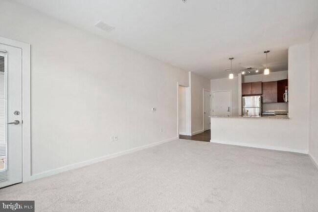 Building Photo - 131 Bridge Street Unit 1B-2-2420