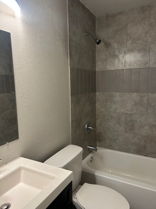 Building Photo - 5700 Dennis Ave