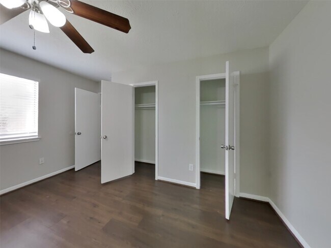 Building Photo - 28707 Binefield St