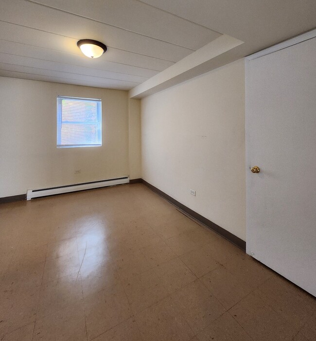 Building Photo - 5741 W 35th St
