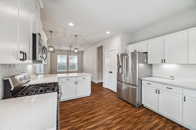 Building Photo - 2515 Delafield St