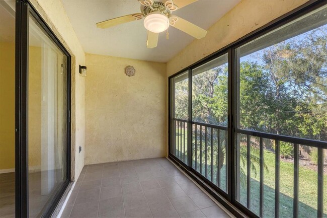 Building Photo - 4414 Spicewood Dr