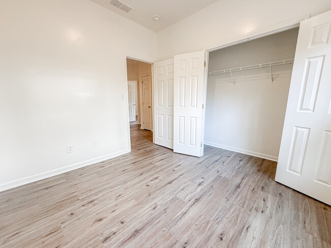 Building Photo - 2468 Spring St NW