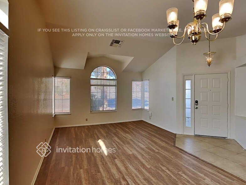 Building Photo - 4508 Plano Dr