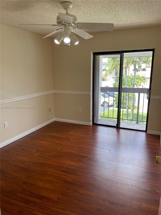 Building Photo - 1301 SW 124th Ct