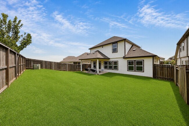 Building Photo - 40557 Mostyn Lake Dr