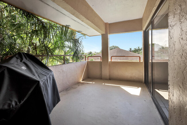 Building Photo - 12621 Westhampton Cir