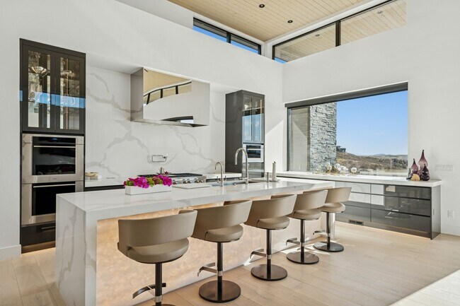 Building Photo - 3404 Wapiti Cyn Rd