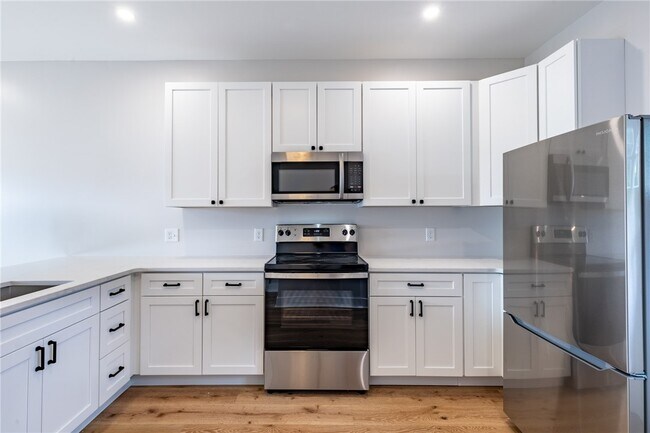 Building Photo - 169 S Union St