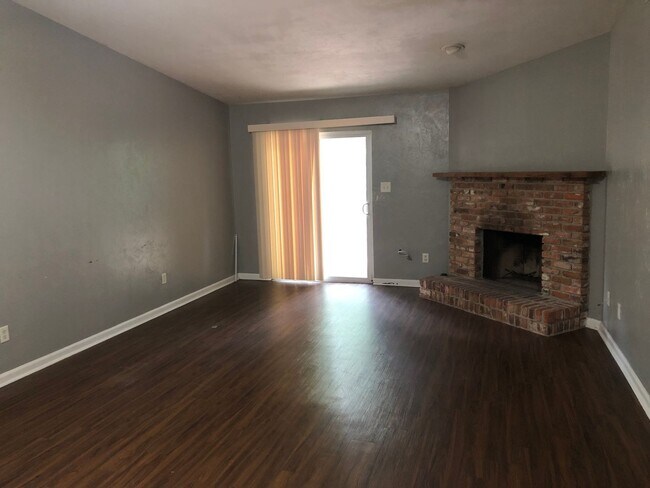 Building Photo - YK- BEAR 3531/33