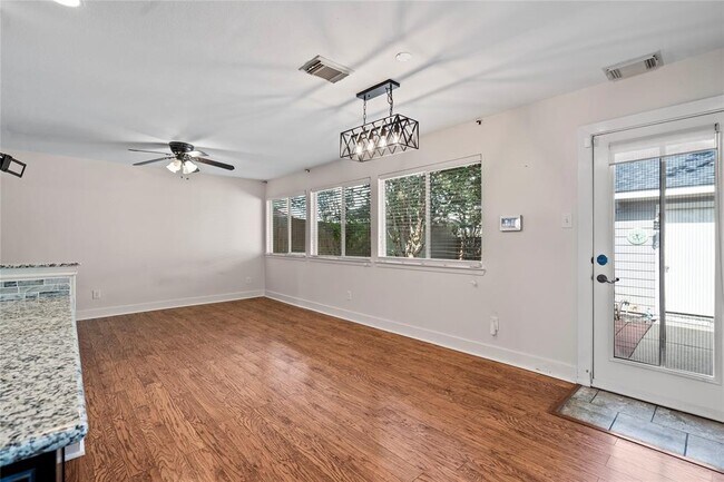 Building Photo - 20729 Patriot Park Ln