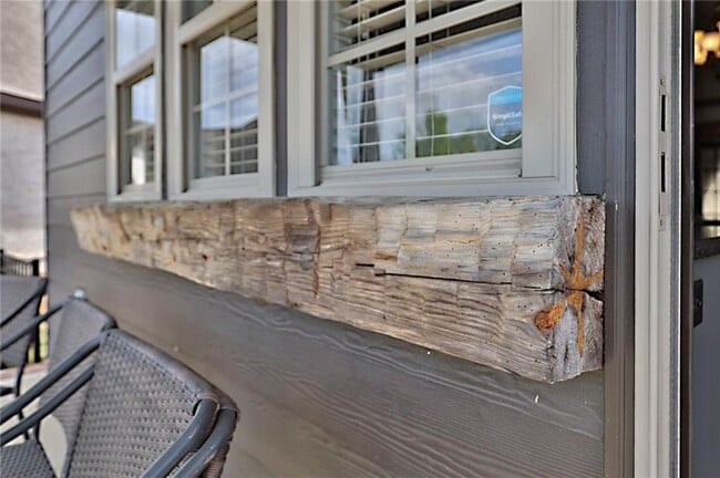 Building Photo - 2583 Mimms Ln