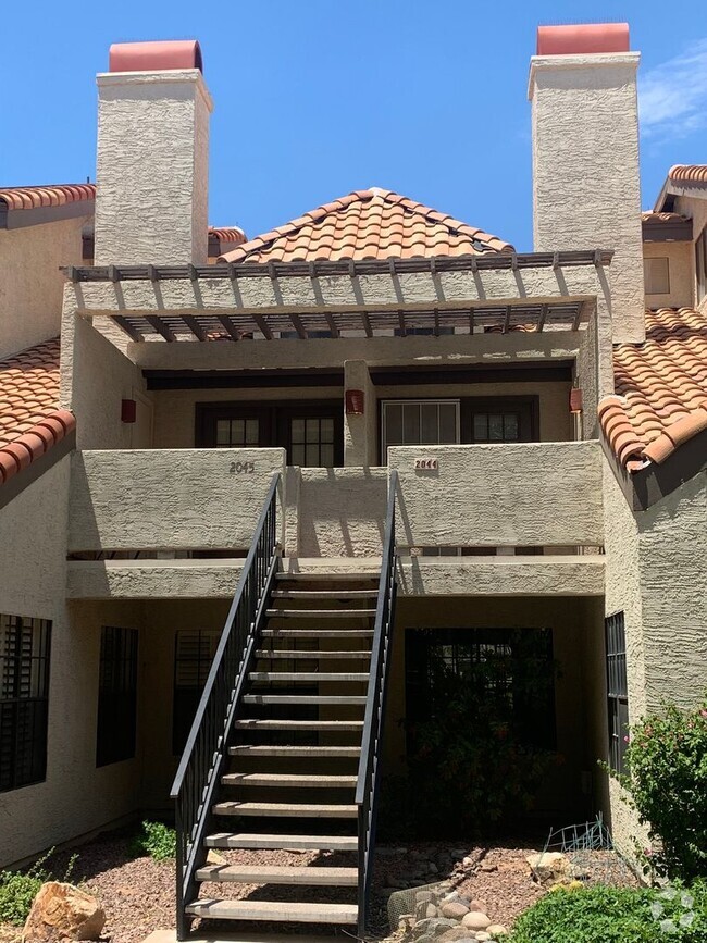 Building Photo - Excellent 1 bedroom w/ loft