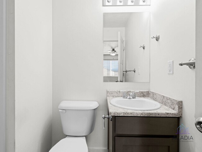 Building Photo - Modern 3BR Apt with Attached Garage & Stunning Mountain Views – Vineyard, UT