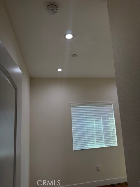 Building Photo - 5875 Towne Ave