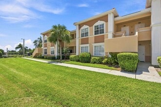 Building Photo - 1195 Villagio Cir