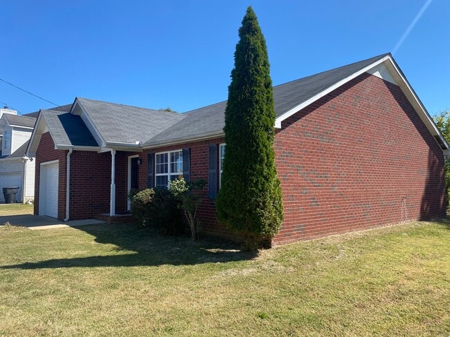 Building Photo - Charming 3 Bed 2 Bath Home In Murfreesboro