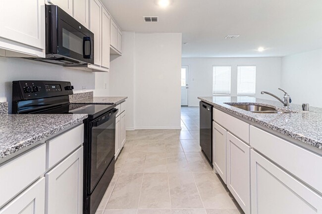 Building Photo - 404 Dewberry Dr