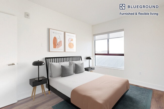 Building Photo - 807 N Hudson Ave