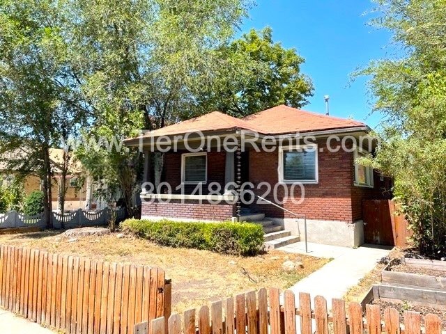 Primary Photo - This property offers a NO DEPOSIT option a...