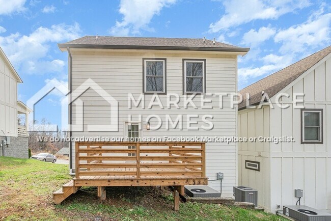 Building Photo - 190 Briar Rd