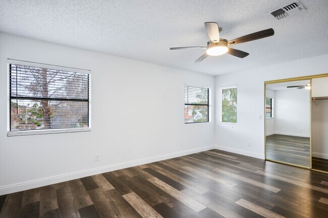 Building Photo - 9001 Feather River Ct