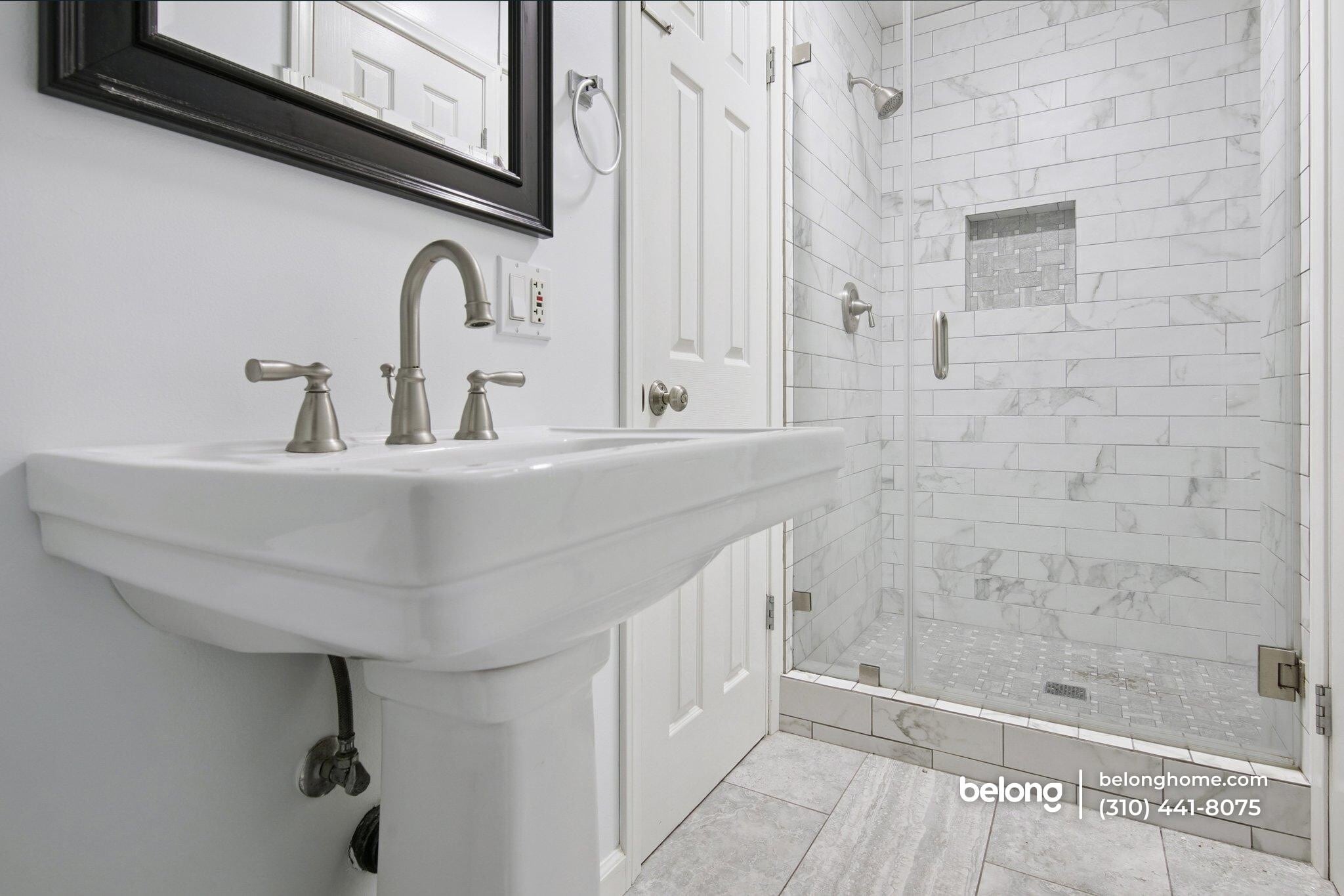 Building Photo - 8630 Stanmoor Dr