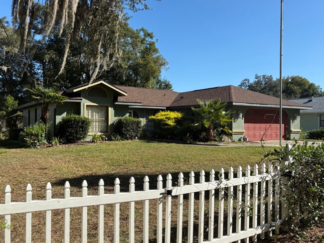 Building Photo - 2235 W Springlake Dr