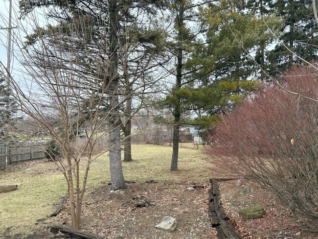 Building Photo - 3820 Jerree St