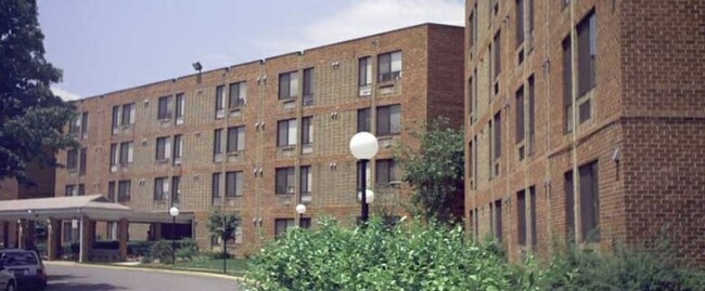 Primary Photo - Marywood Apartments
