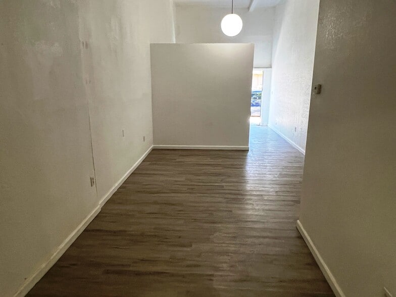 living room - 2869 38th Ave