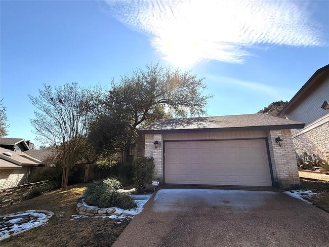 Building Photo - 6503 Robbie Creek Cove