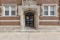 Building Photo - 33 S Iowa Ave