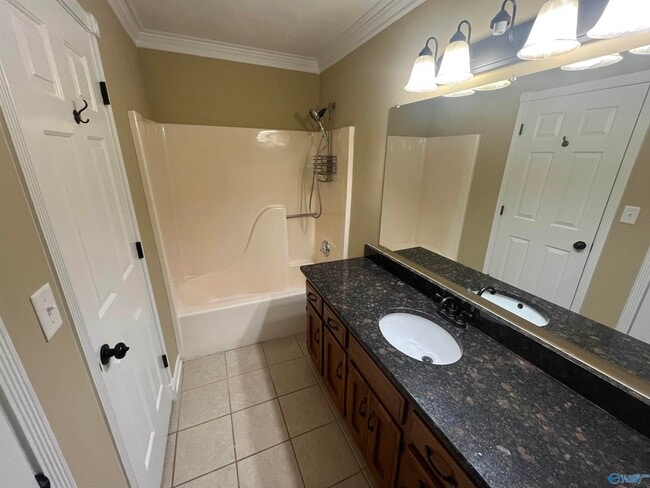 Building Photo - 14909 Clovercrest Dr SE